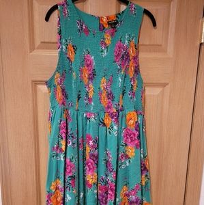 Torrid size 2 green dress